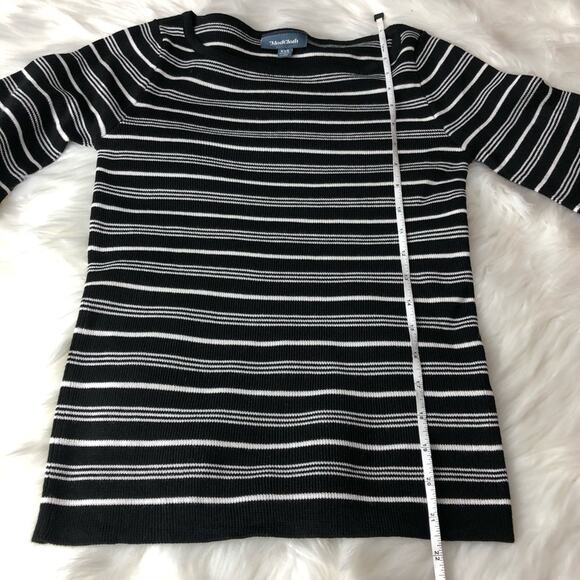 ModCloth NWOT Ruffle Knit Top Stripe Size XXS Half Sleeve Black White Boat Neck - Picture 7 of 8